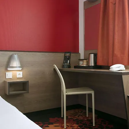 Estaing Szálloda 3*