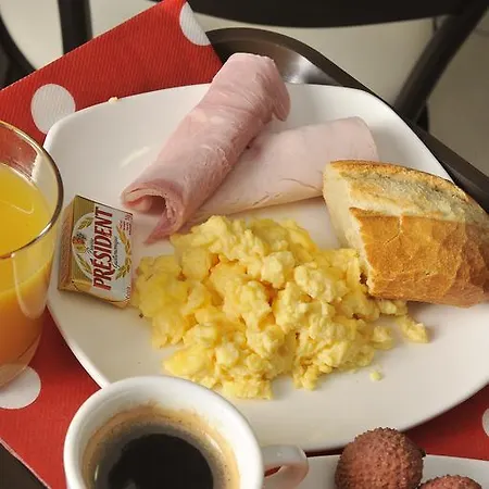 Estaing Szálloda 3*