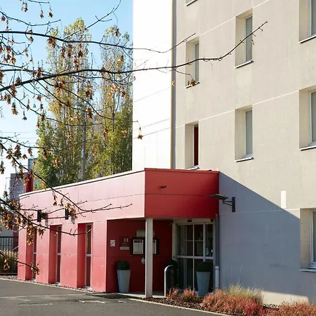 克莱蒙埃斯坦酒店 3*